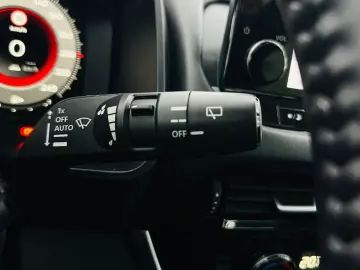 NISSAN Qashqai 2021 1.3i E6 Mild-Hybrid Garantie 12 Luni Rat