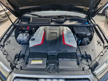 Audi SQ7 4.0TDI    Vindem in Rate Avans Zero cu Buletinul