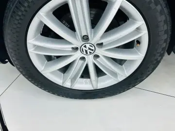 VOLKSWAGEN TIGUAN 2015 2.0D E5 Garantie 12 Luni Rate Avans 0