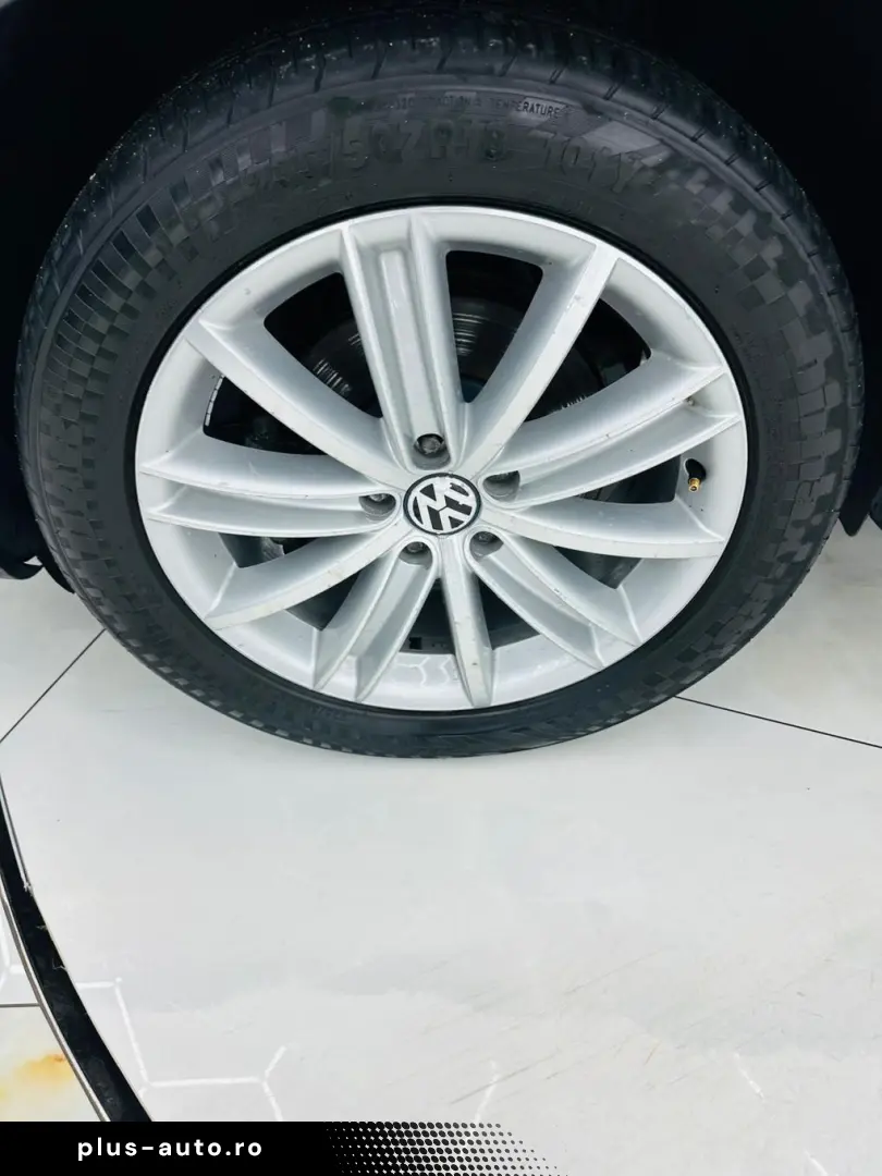 VOLKSWAGEN TIGUAN 2015 2.0D E5 Garantie 12 Luni Rate Avans 0