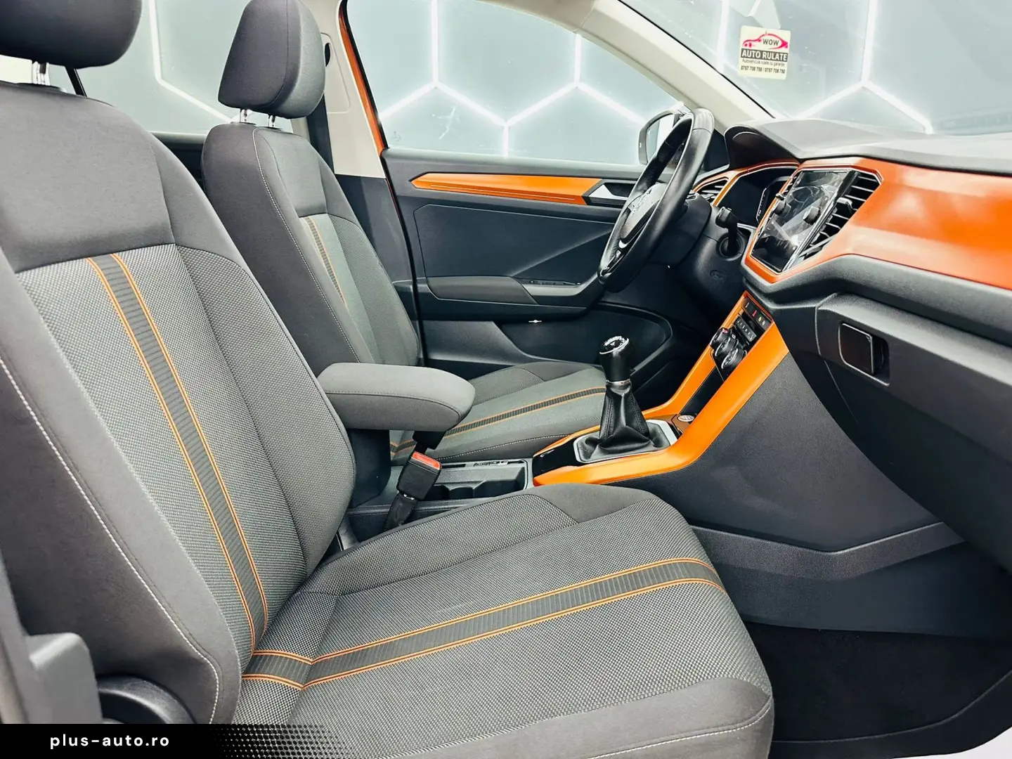 VOLKSWAGEN T-ROC 2019 1.6D E6 R-Line Garantie 12 Luni Rate A