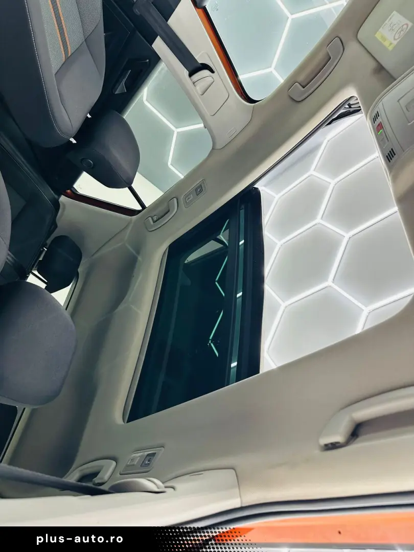 VOLKSWAGEN T-ROC 2019 1.6D E6 R-Line Garantie 12 Luni Rate A