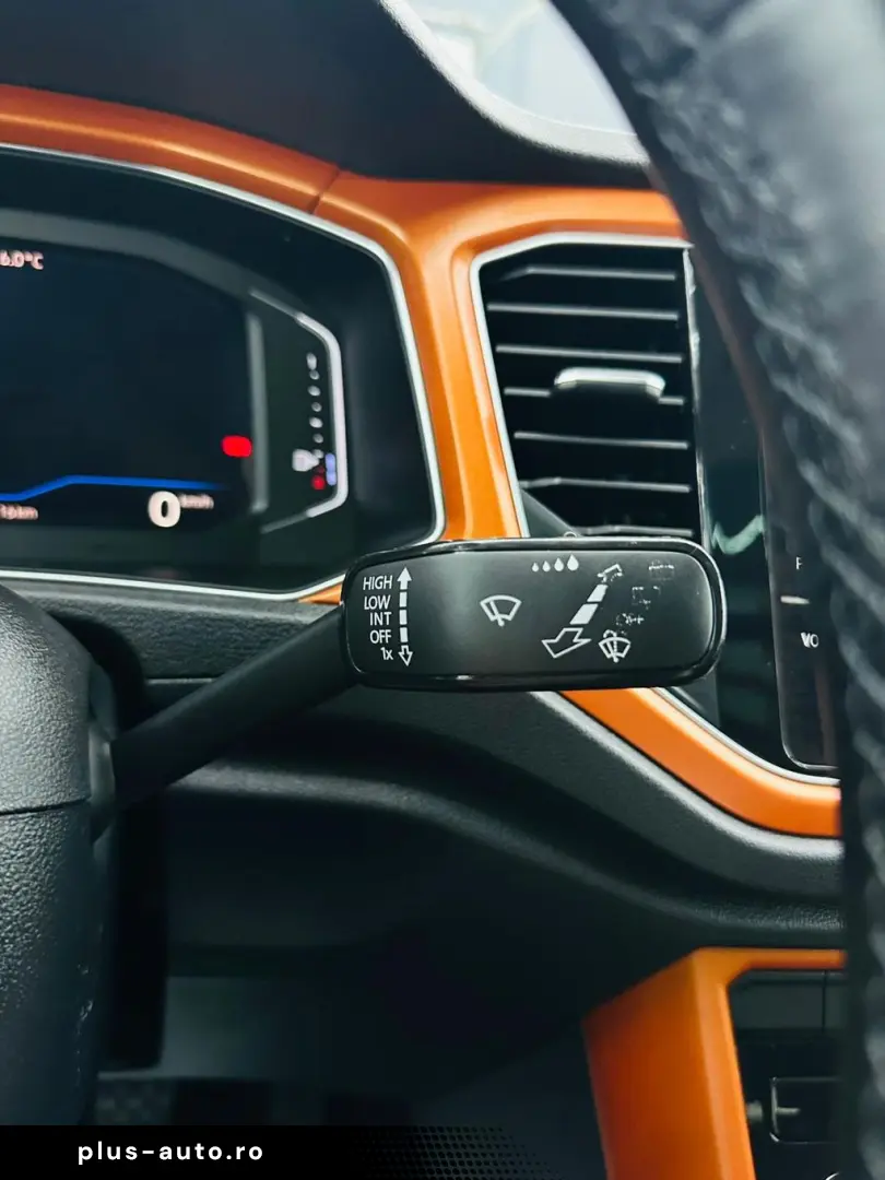 VOLKSWAGEN T-ROC 2019 1.6D E6 R-Line Garantie 12 Luni Rate A