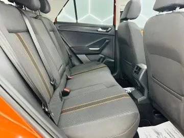 VOLKSWAGEN T-ROC 2019 1.6D E6 R-Line Garantie 12 Luni Rate A