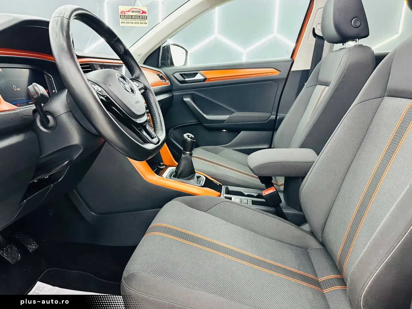 VOLKSWAGEN T-ROC 2019 1.6D E6 R-Line Garantie 12 Luni Rate A