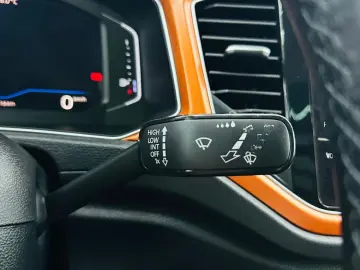 VOLKSWAGEN T-ROC 2019 1.6D E6 R-Line Garantie 12 Luni Rate A