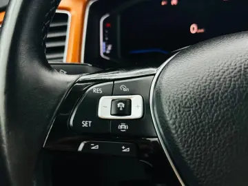 VOLKSWAGEN T-ROC 2019 1.6D E6 R-Line Garantie 12 Luni Rate A