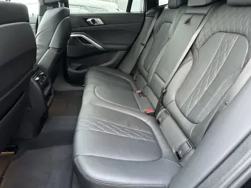 BMW X6 xDrive40d M-Sport NAV LASER AHK PANO HEAD-UP