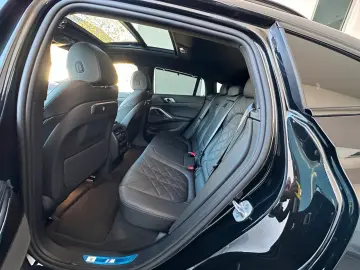 BMW X6 30d xDrive M Sport ACC HUD PANO HARMAN 360