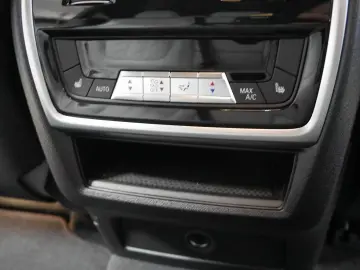 BMW X6 xDrive40d  M Sportpaket Pro  20  LMR  Harman