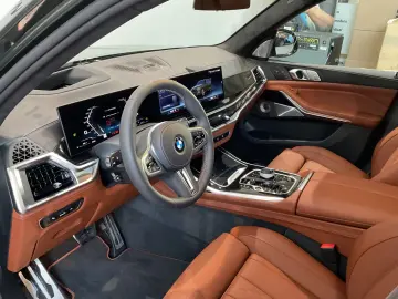 BMW X7 M60i   Seat ventilation   Panoramic   HeadUP