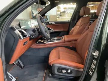 BMW X7 M60i   Seat ventilation   Panoramic   HeadUP