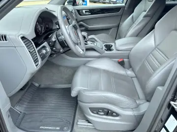 PORSCHE Cayenne 3.0 SPORT SOFT BOSE LED HUD ACC AHK