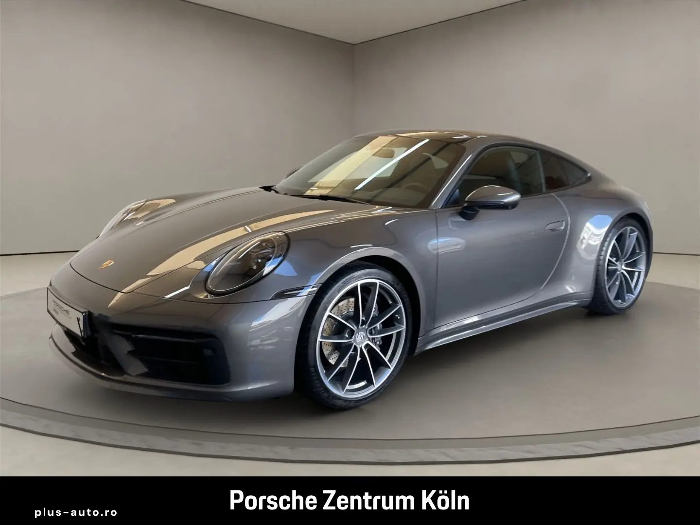 PORSCHE 992 (911) Carrera 4