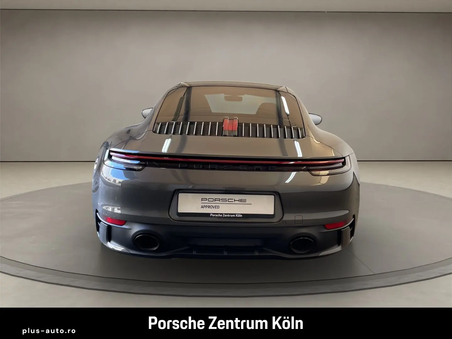 PORSCHE 992 (911) Carrera 4