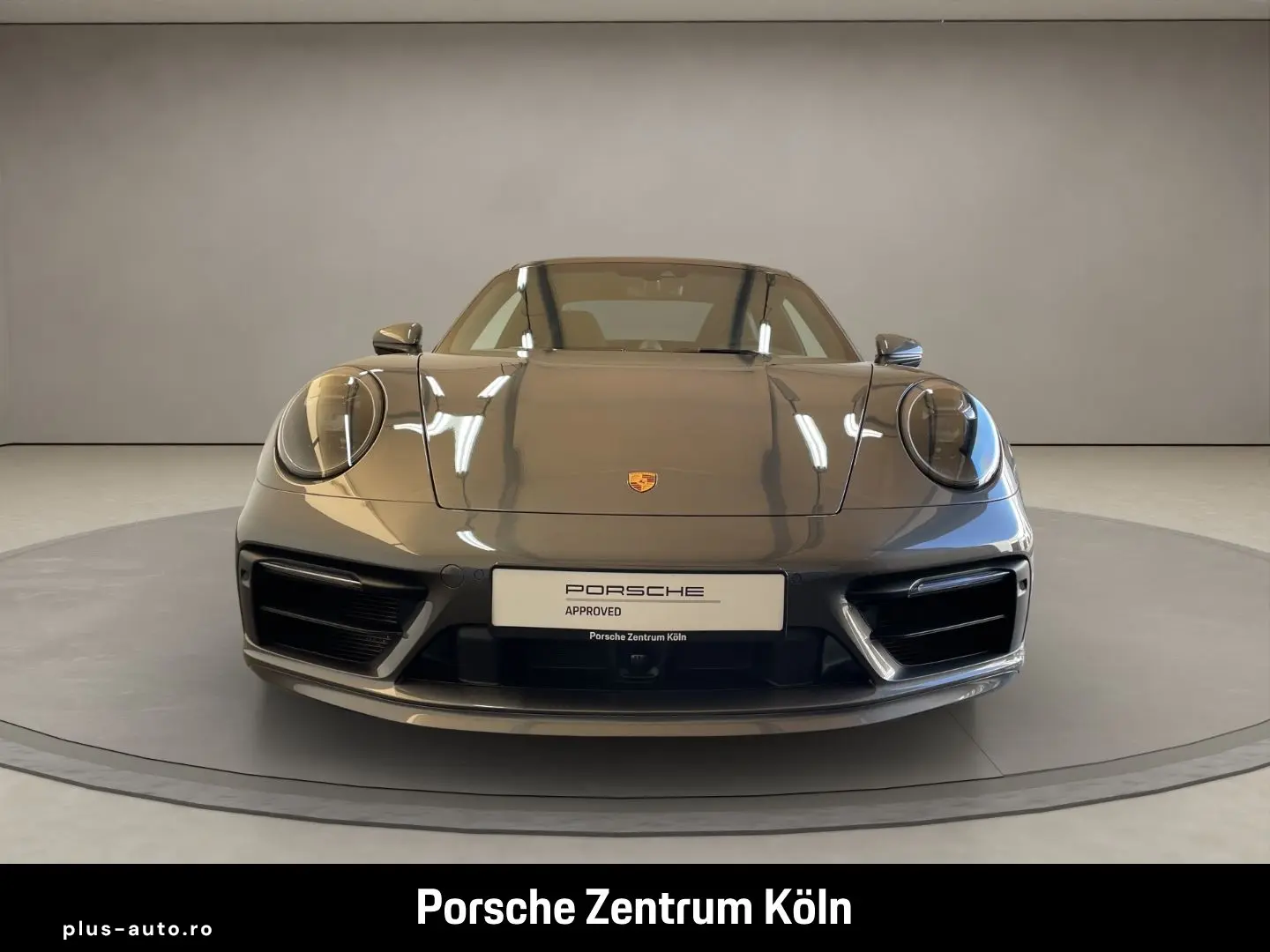 PORSCHE 992 (911) Carrera 4