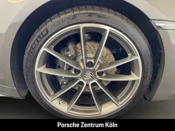 PORSCHE 992 (911) Carrera 4