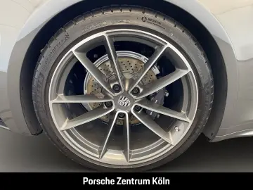 PORSCHE 992 (911) Carrera 4