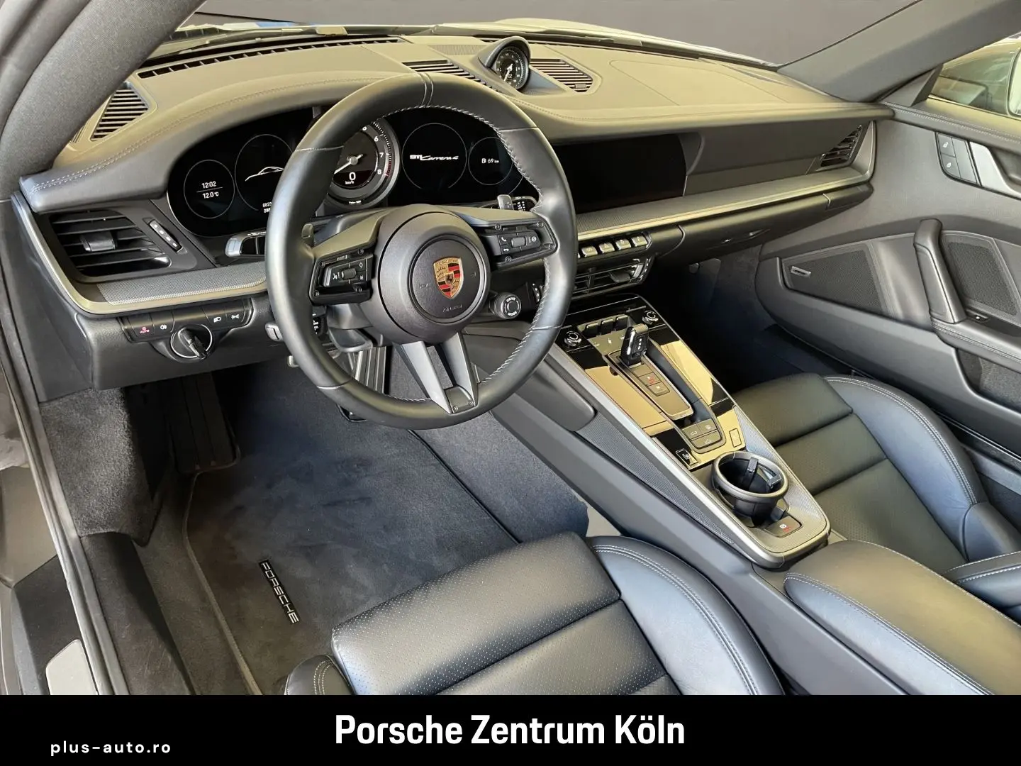 PORSCHE 992 (911) Carrera 4