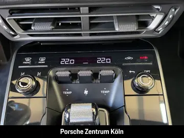 PORSCHE 992 (911) Carrera 4