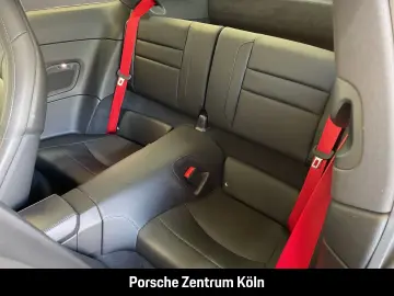 PORSCHE 992 (911) Carrera 4