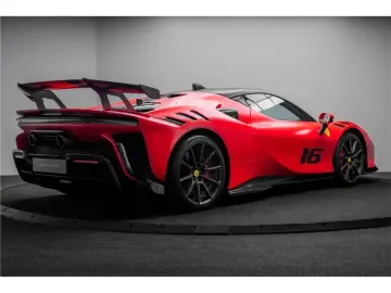 FERRARI Sf90 stradale 4.0 v8 797 ch phev -