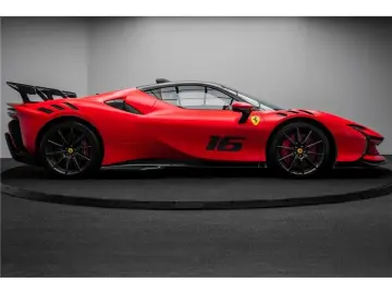 FERRARI Sf90 stradale 4.0 v8 797 ch phev -