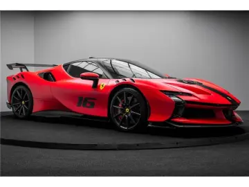 FERRARI Sf90 stradale 4.0 v8 797 ch phev -