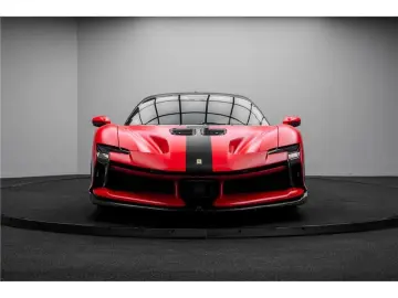 FERRARI Sf90 stradale 4.0 v8 797 ch phev -
