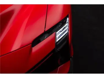 FERRARI Sf90 stradale 4.0 v8 797 ch phev -