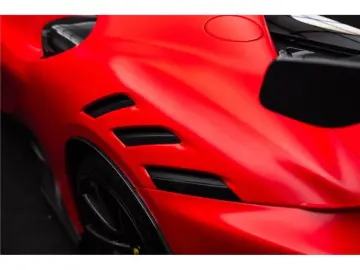 FERRARI Sf90 stradale 4.0 v8 797 ch phev -
