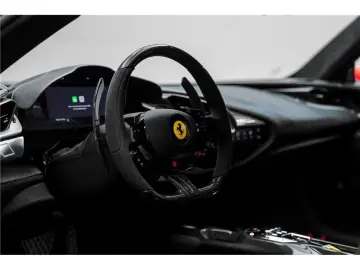 FERRARI Sf90 stradale 4.0 v8 797 ch phev -