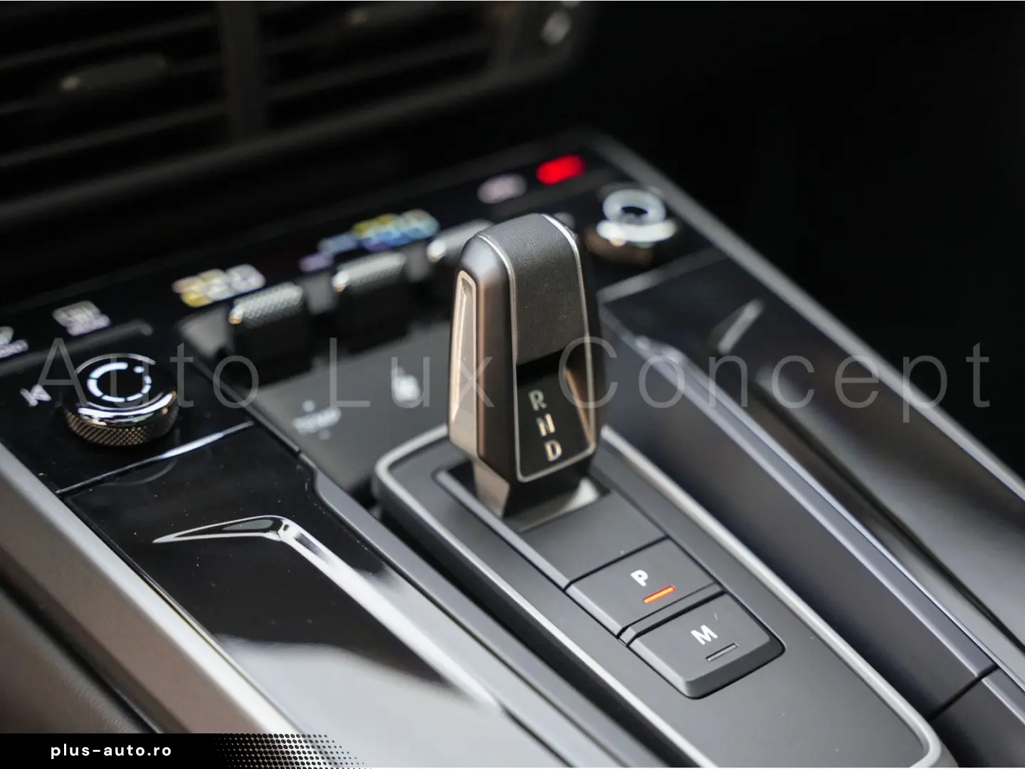 PORSCHE 992 911 Carrera Glasdach Lift Chrono 360  BOSE