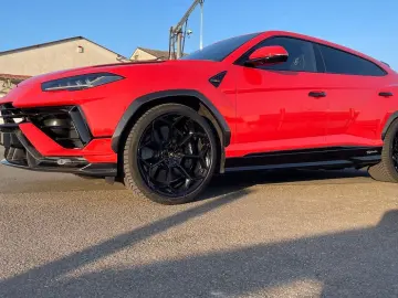 LAMBORGHINI Urus PERFORMANTE CARBON B&O MASSAGE PANO-PROD.25