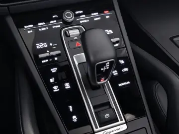 PORSCHE Cayenne E-Hybrid Sport Design Panorama