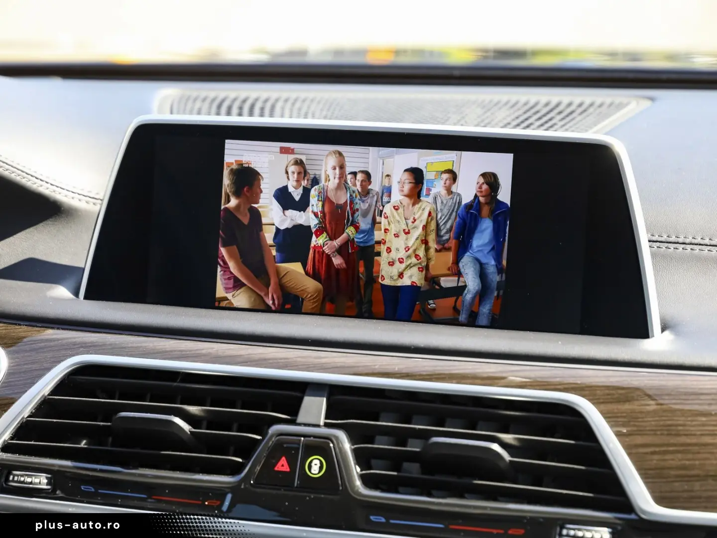 BMW 745e iPerformance Limousine