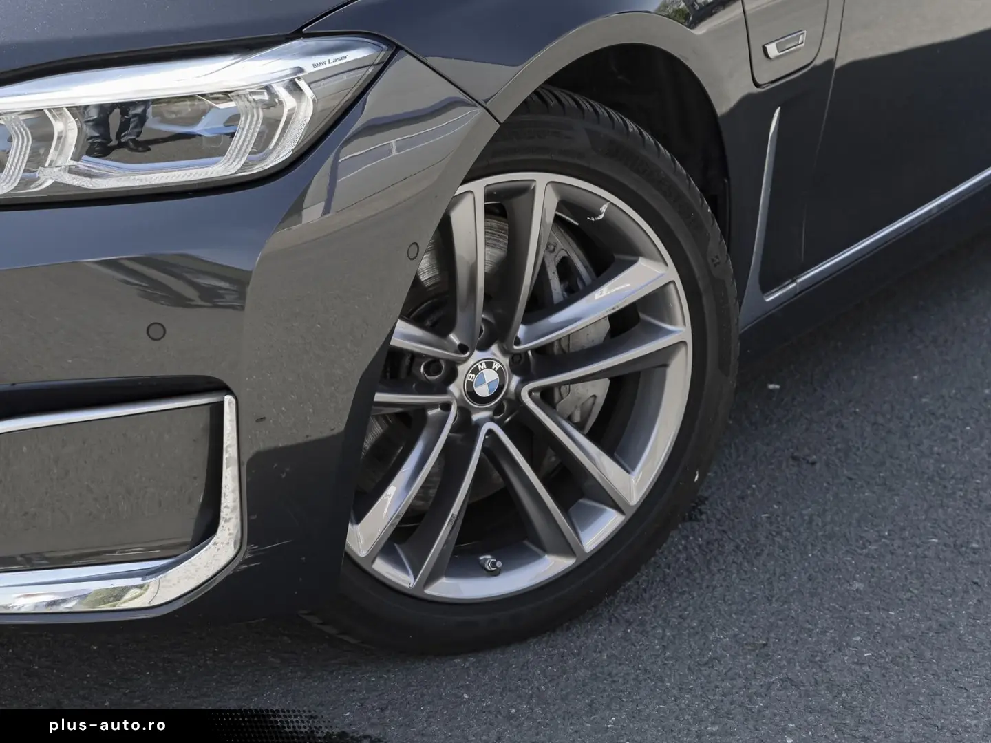 BMW 745e iPerformance Limousine