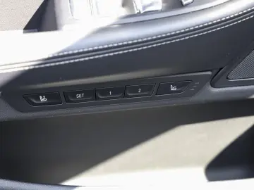 BMW 745e iPerformance Limousine