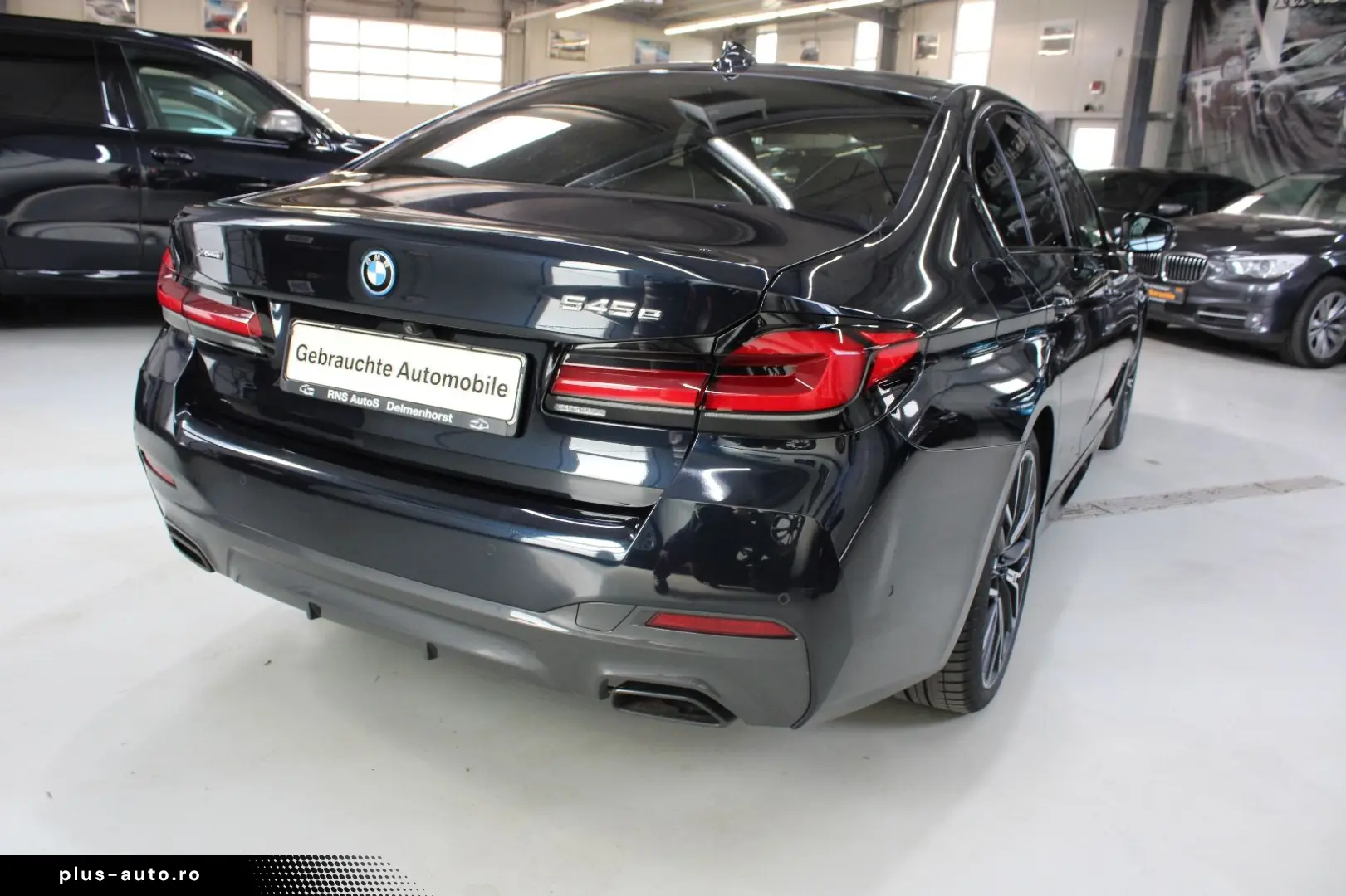BMW 545e xDrive Scaune M  SoftClose  360   H&K