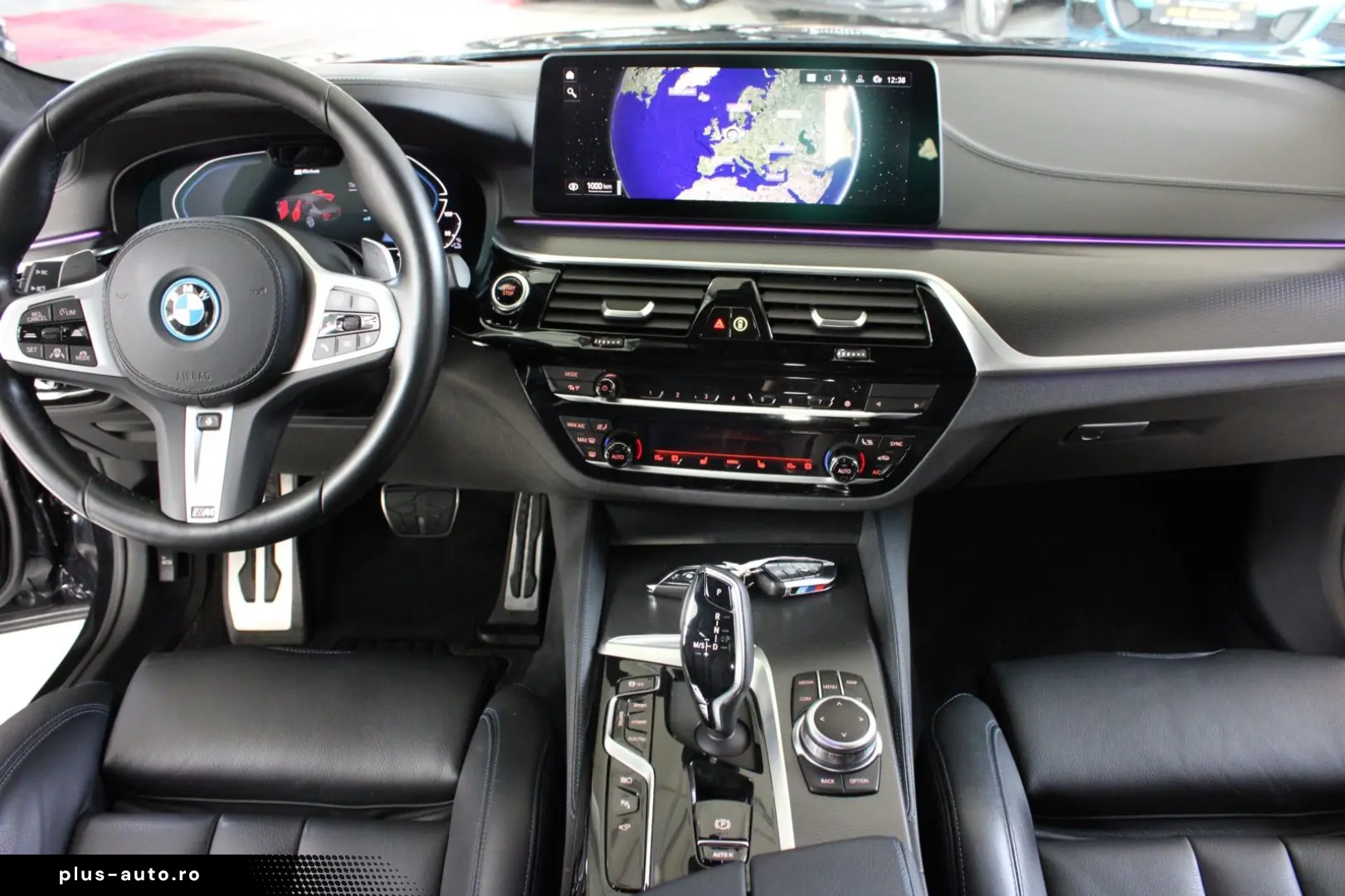 BMW 545e xDrive Scaune M  SoftClose  360   H&K