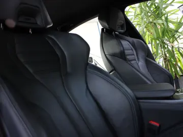 BMW 545e xDrive Scaune M  SoftClose  360   H&K