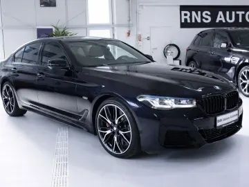 BMW 545e xDrive Scaune M  SoftClose  360   H&K