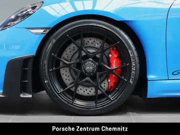 PORSCHE 718 Cayman GT4 RS