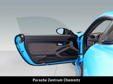 PORSCHE 718 Cayman GT4 RS