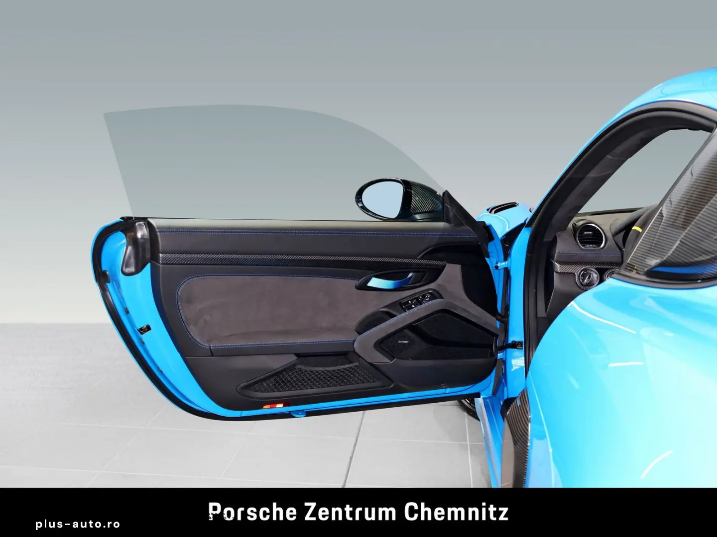 PORSCHE 718 Cayman GT4 RS