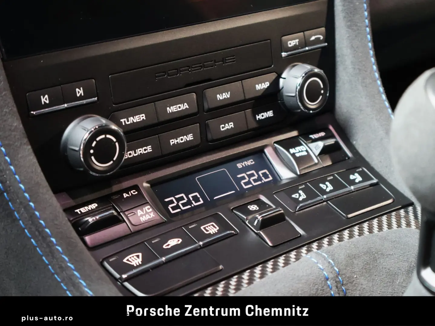 PORSCHE 718 Cayman GT4 RS