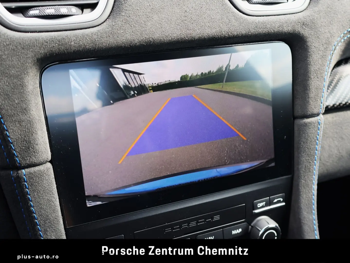 PORSCHE 718 Cayman GT4 RS