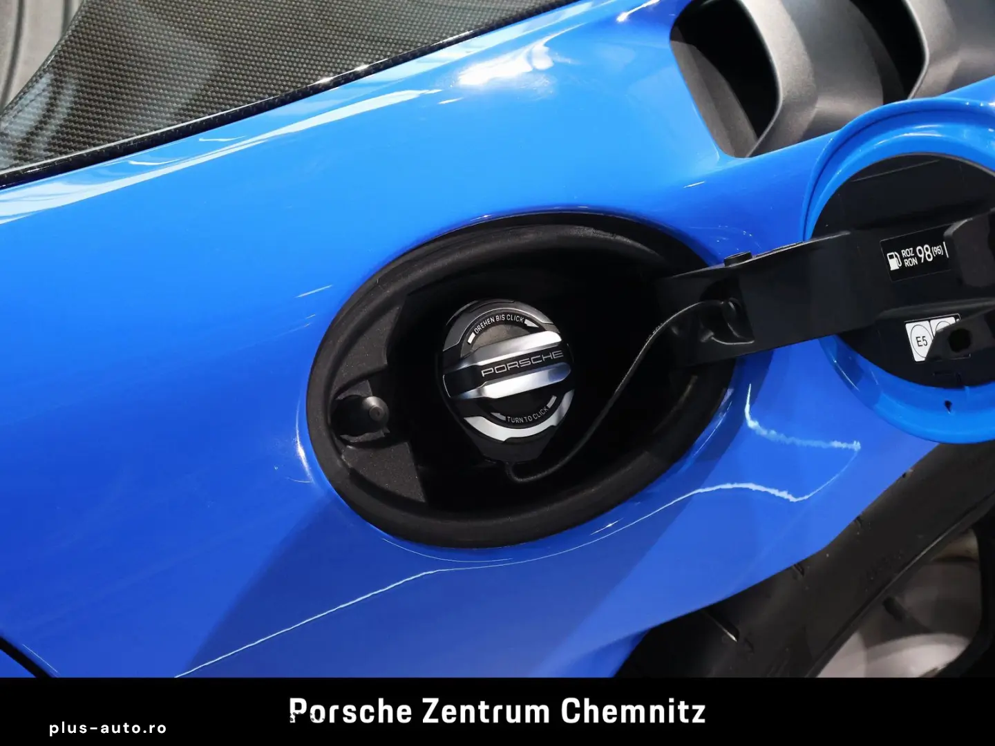 PORSCHE 718 Cayman GT4 RS