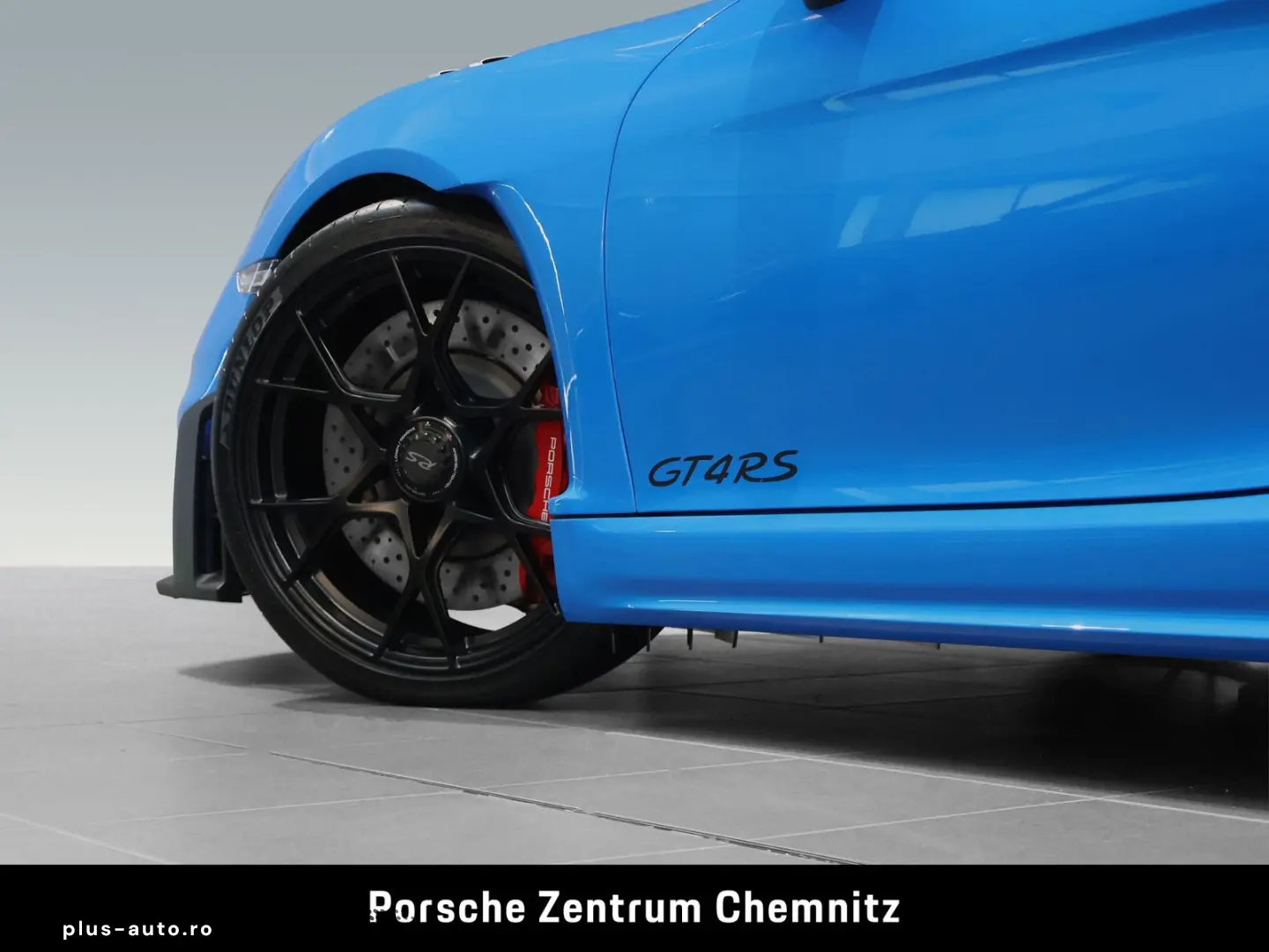 PORSCHE 718 Cayman GT4 RS