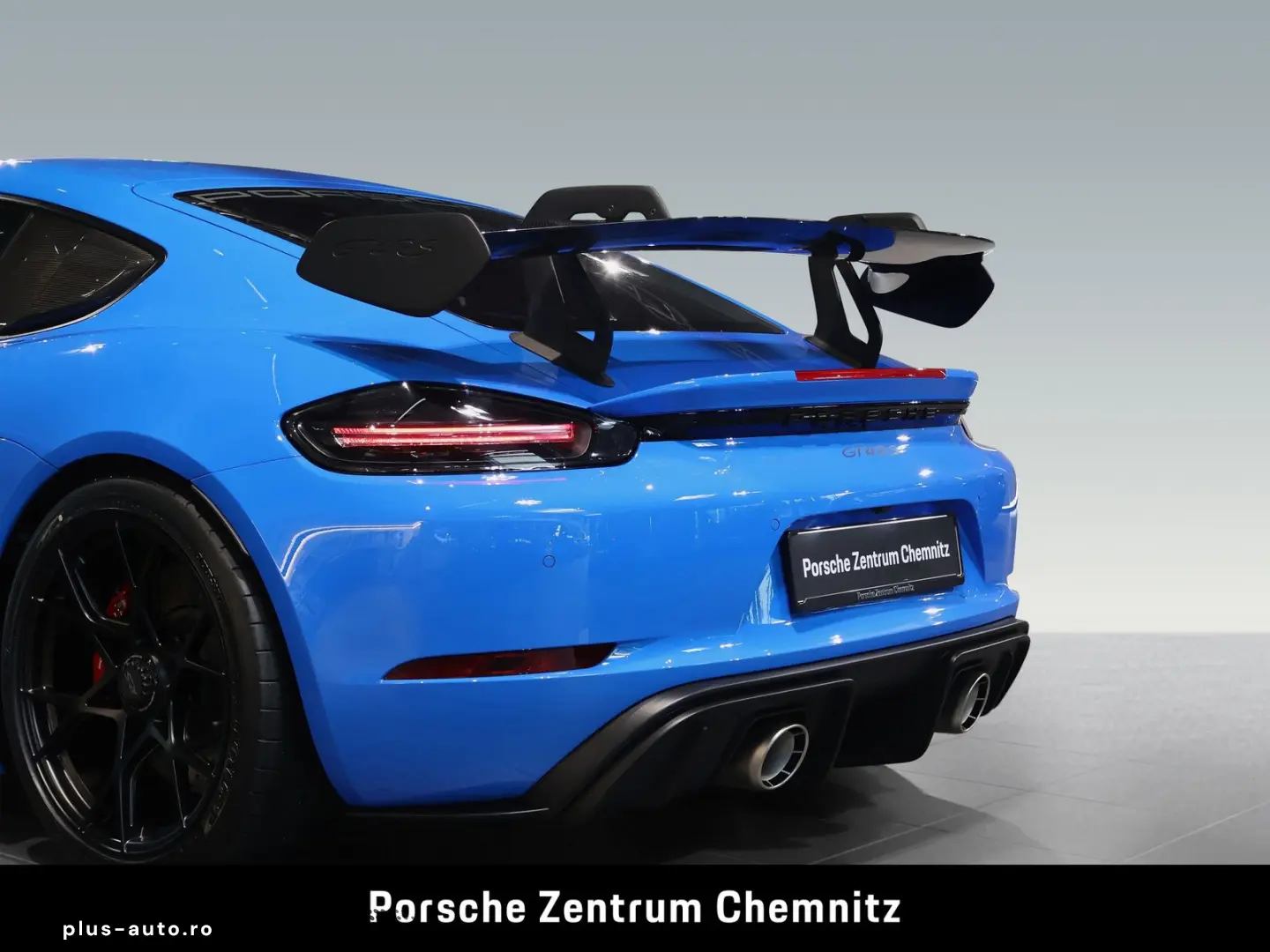 PORSCHE 718 Cayman GT4 RS